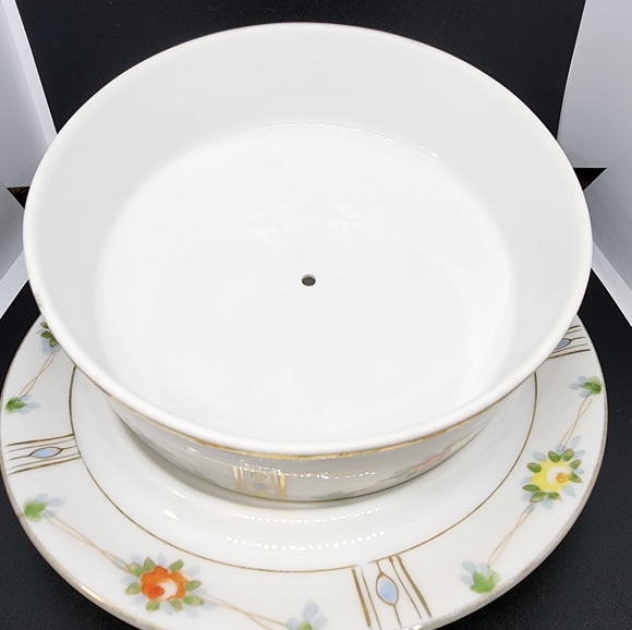 Hand Painted Nippon Dish with Lid - Picture 2 of 8